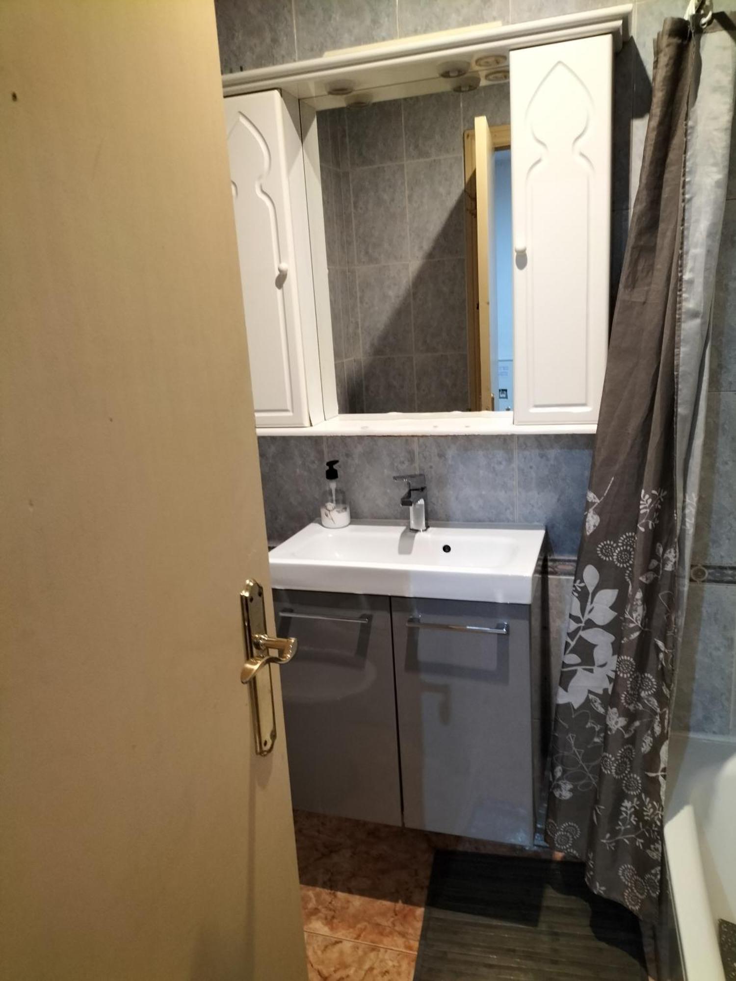 Habitacion Tranquila Y Familiar مدريد المظهر الخارجي الصورة